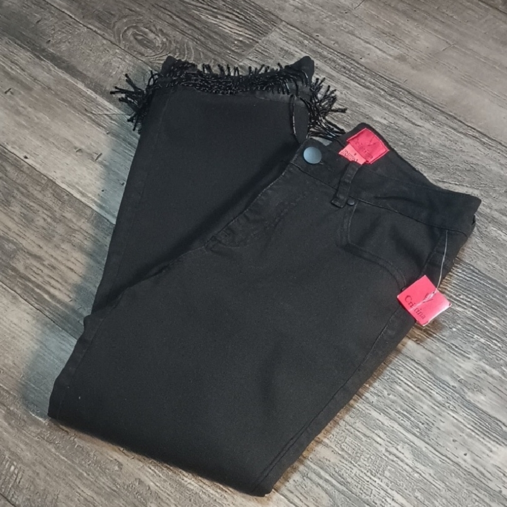 Straight leg V Cristina Cropped Beaded Fringe Hem Jeans